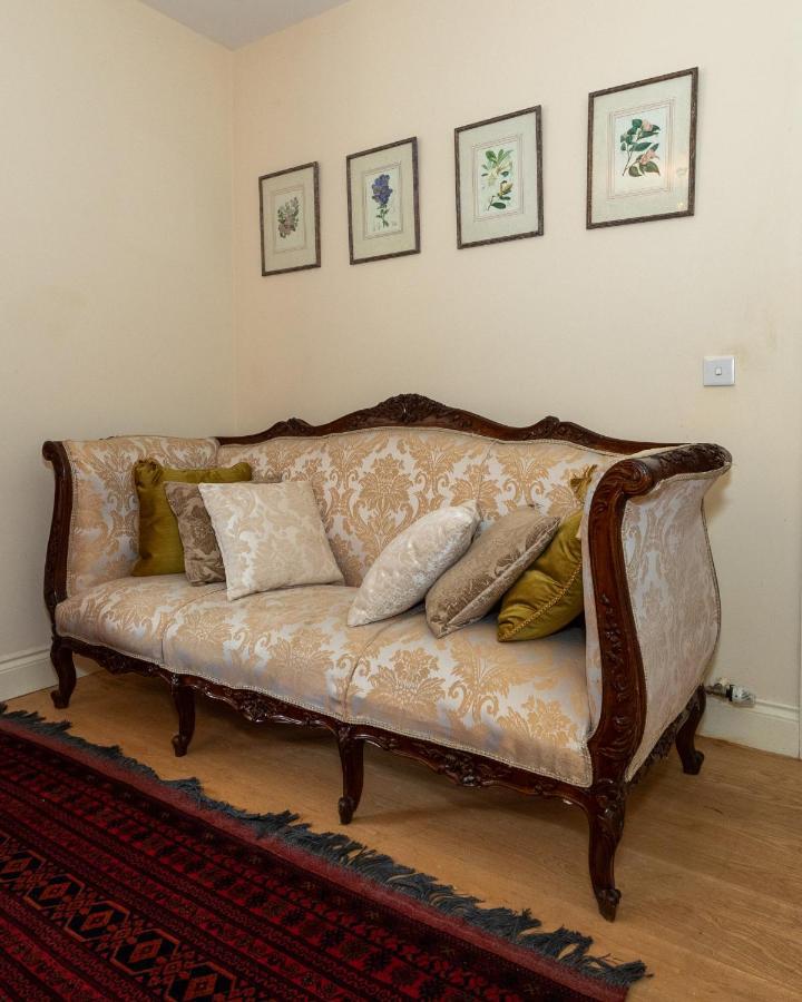 The Dales Bed & Breakfast Gorey Exterior photo